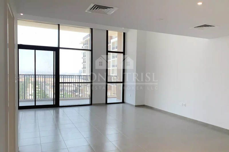 Large 3 Bed Apt | Park & Pool View | Rented-pic_1